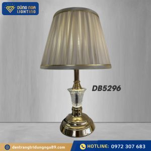 Đèn bàn phale DB5296